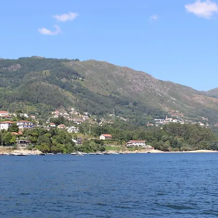 Casa Da Laija - Andar De Moradia - Geres - Vistas Rio Holiday home *