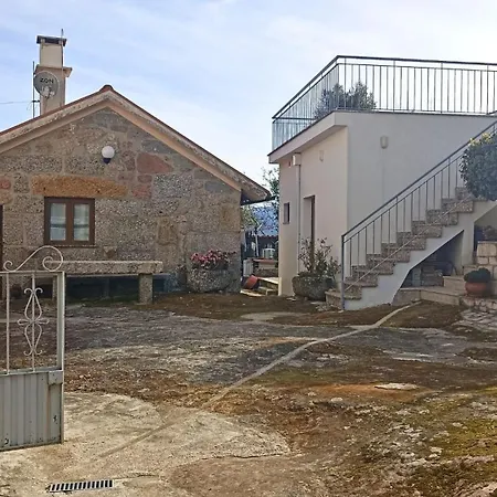 Casa Da Laija - Andar De Moradia - Geres - Vistas Rio Holiday home